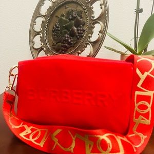 Burberry bag last one all sold out!!!